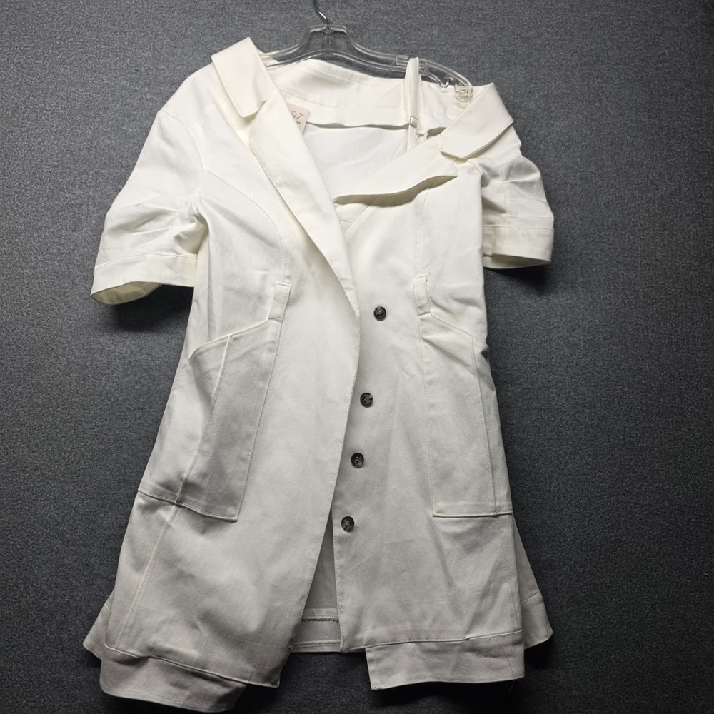 Cinq à Sept Tous Les Jours White Blazer Dress Womens Size 8 Short Sleeve Patch